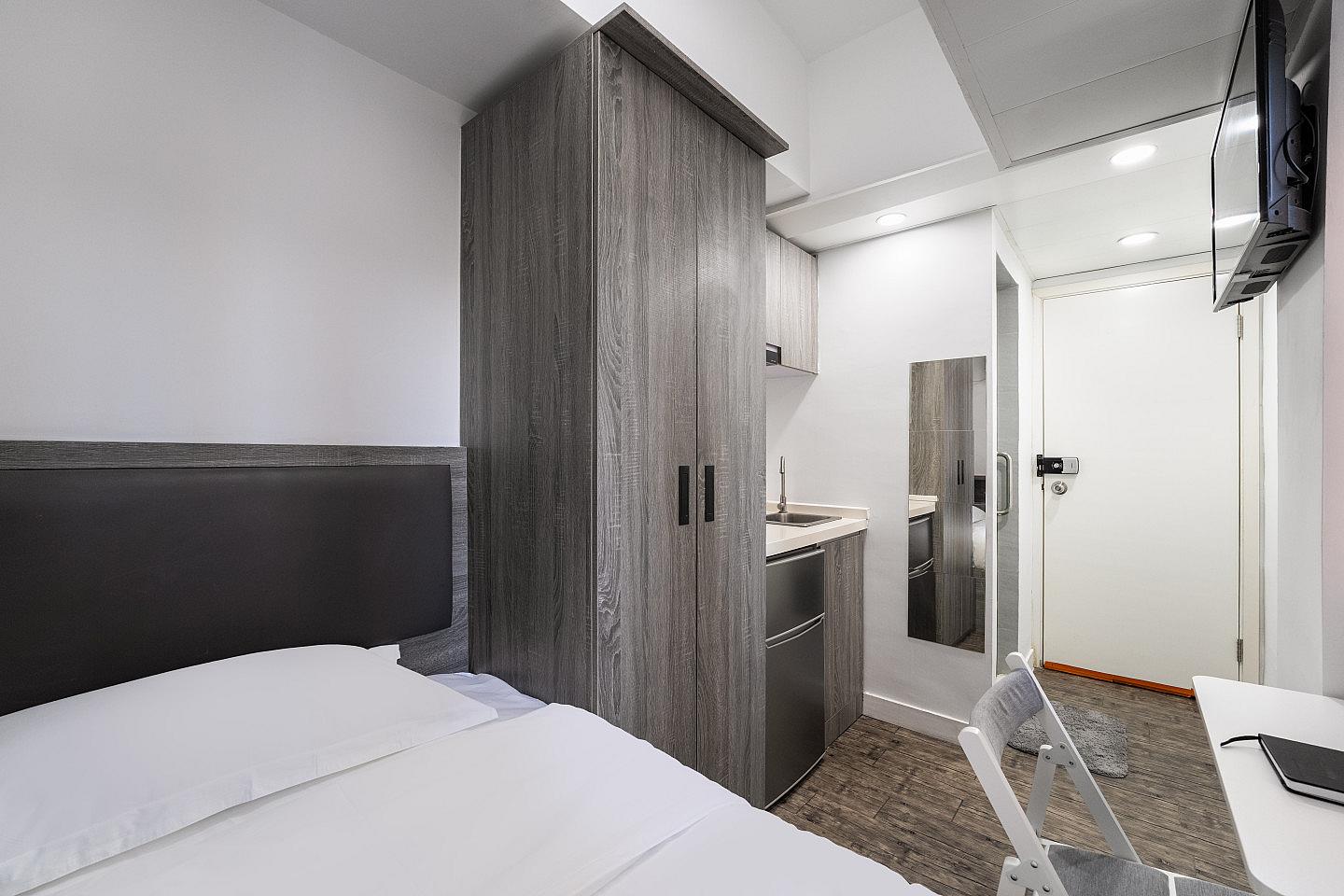  Private Studio B1  -  Stylish Coliving Experience in Yau Ma Tei with Modern Amenities Apartment  - Gallery -  6