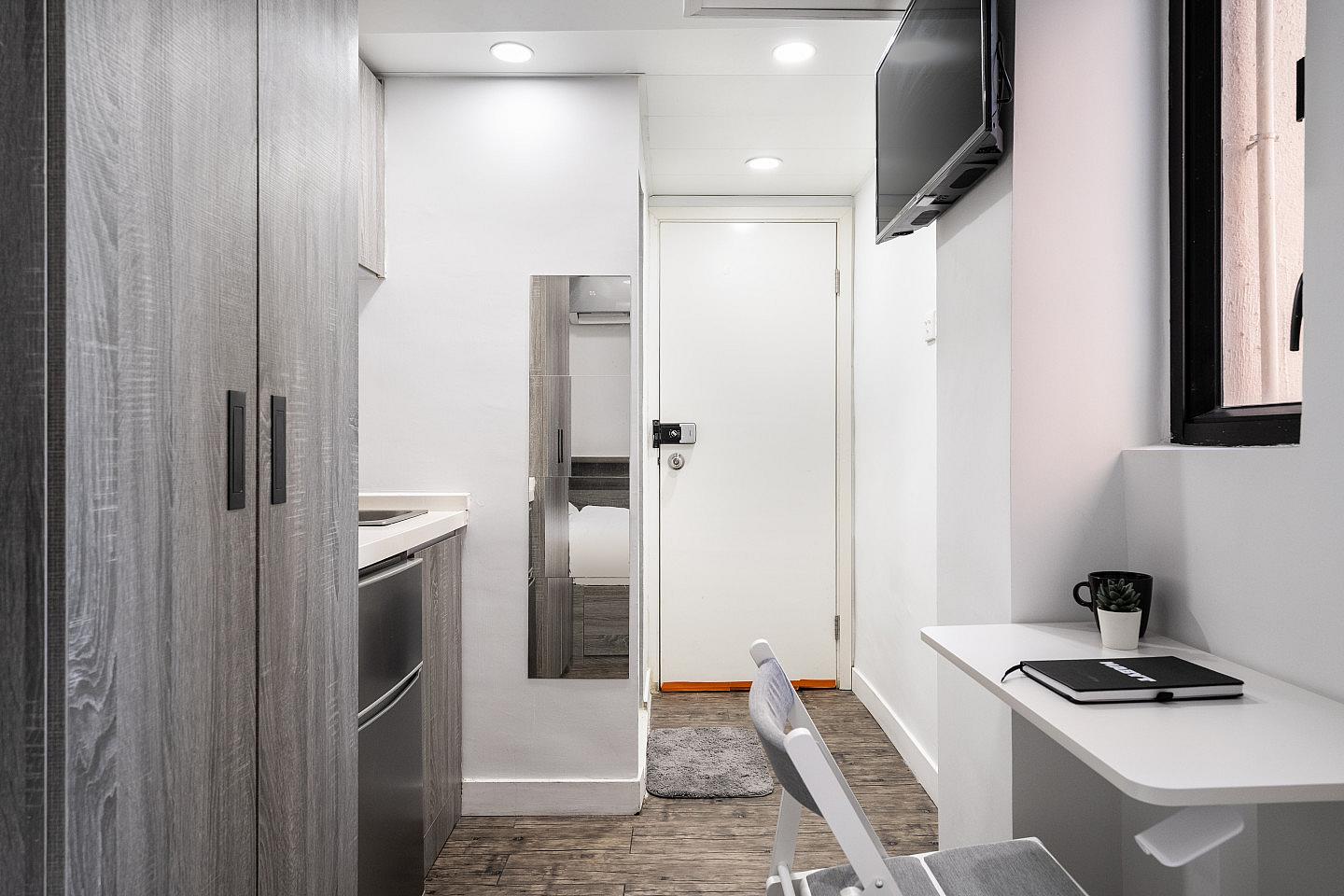  Private Studio B1  -  Stylish Coliving Experience in Yau Ma Tei with Modern Amenities Apartment  - Gallery -  7