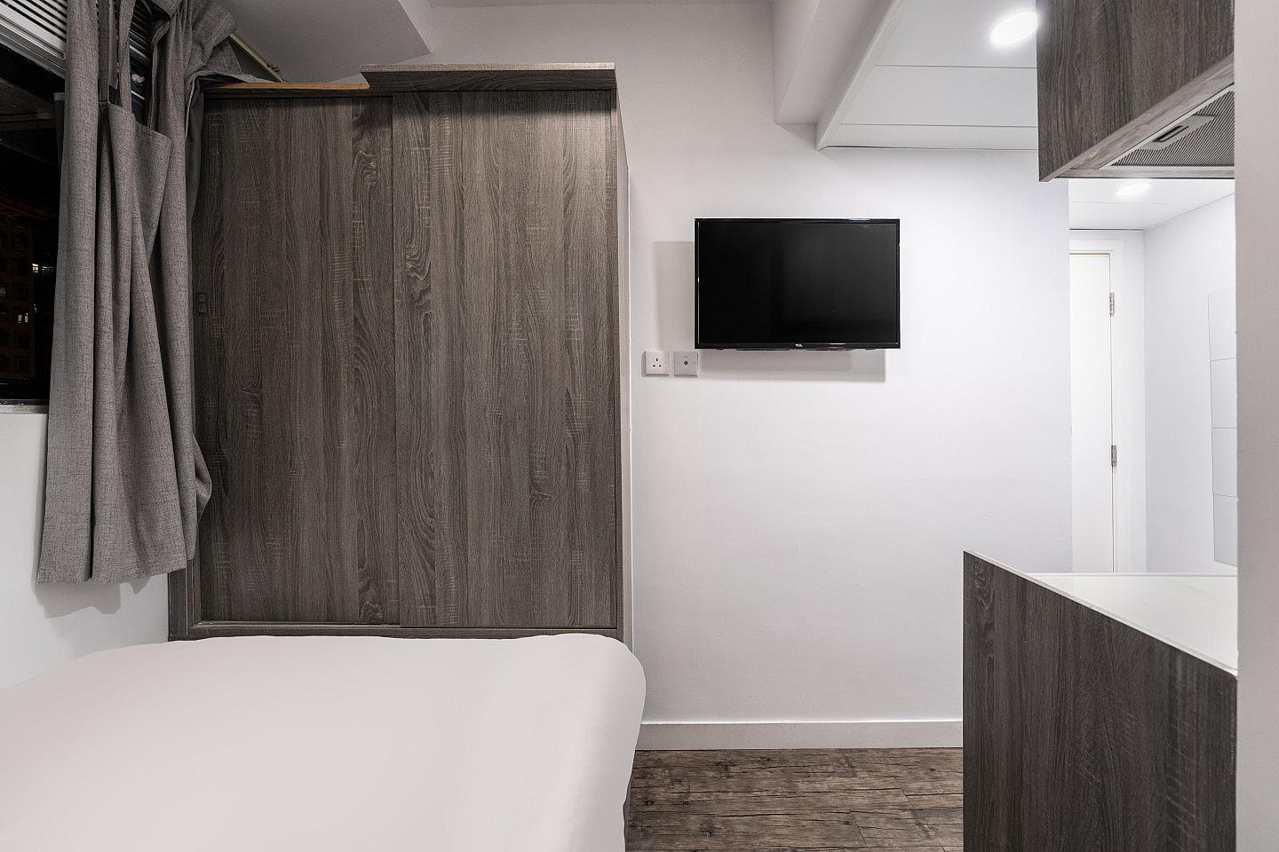  Private Studio B3  -  Stylish Coliving Experience in Yau Ma Tei with Modern Amenities Apartment  - Gallery -  11