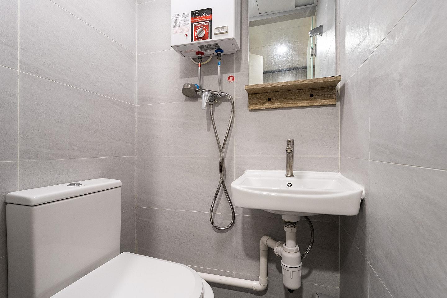  Private Studio B4  -  Stylish Coliving Experience in Yau Ma Tei with Modern Amenities Apartment  - Gallery -  12