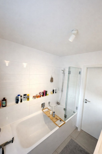 Moderne, voll möblierte 2-Zimmer-Erdgeschosswohnung mit Terrasse und Garten in ruhiger Lage in Solingen-Wald - Gallery - 12