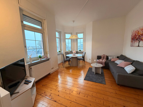 Liebevoll renovierte Altbauwohnung mit Gartenbereich - Gallery - 9