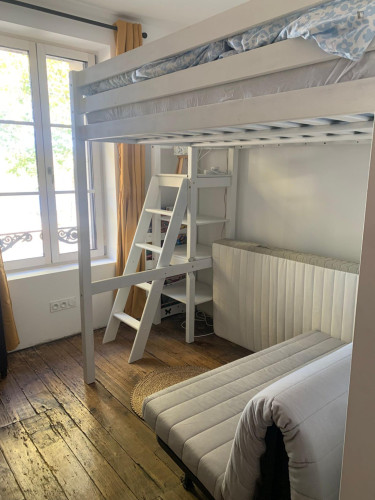 Chambre dans maison hypercentre