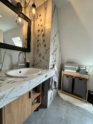 Exklusive Galerie-Dachgeschosswohnung mit Südbalkon am Roseneck, Stylish Designer Gallery Apartment in Prime Grunewald Location