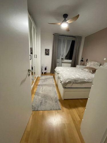 Fully Furnished 3-Room Apartment with Skyline View & 2 Home-Office Spaces – Central Frankfurt - Gallery - 34
