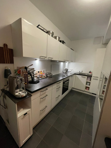 Fully Furnished 3-Room Apartment with Skyline View & 2 Home-Office Spaces – Central Frankfurt - Gallery - 31