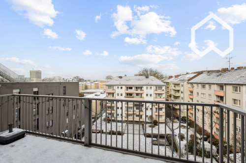 Fully Furnished 3-Room Apartment with Skyline View & 2 Home-Office Spaces – Central Frankfurt - Gallery - 11