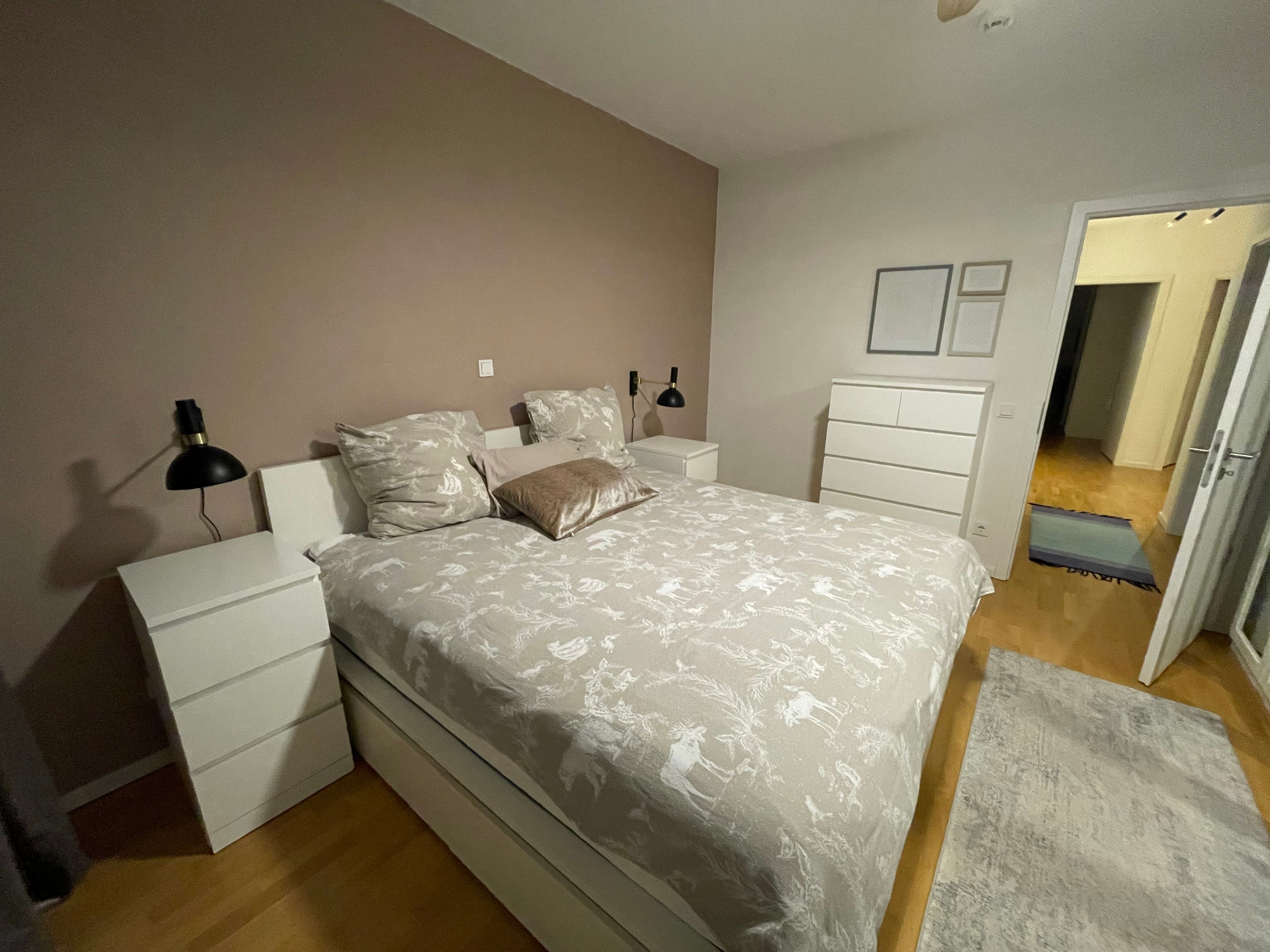 Fully Furnished 3-Room Apartment With Skyline View & 2 Home-Office Spaces – Central Frankfurt - 28