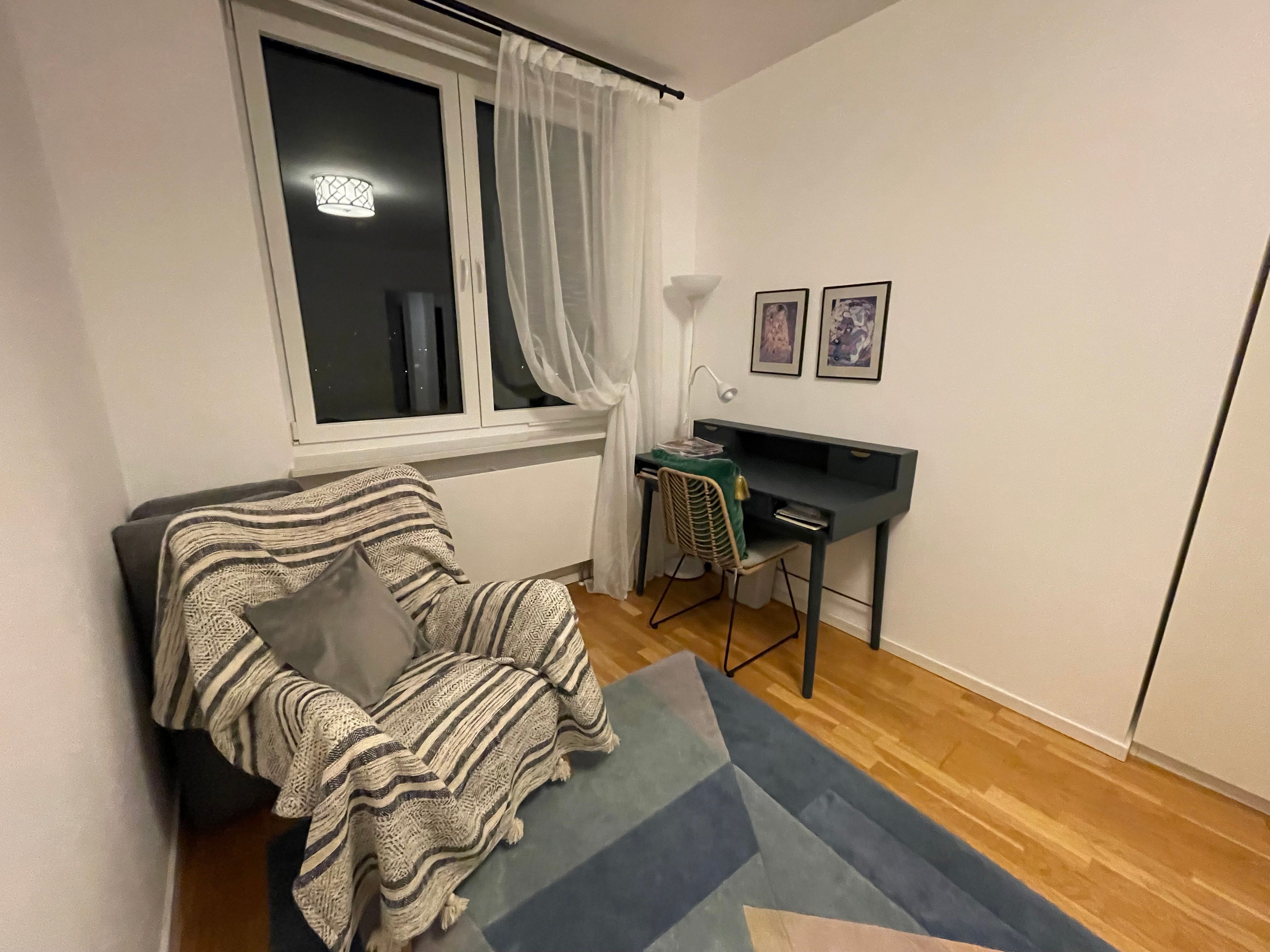 Fully Furnished 3-Room Apartment With Skyline View & 2 Home-Office Spaces – Central Frankfurt - 24