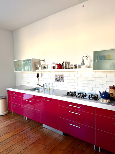 Beautiful and bright 4-room apartment in Prenzlauer Berg