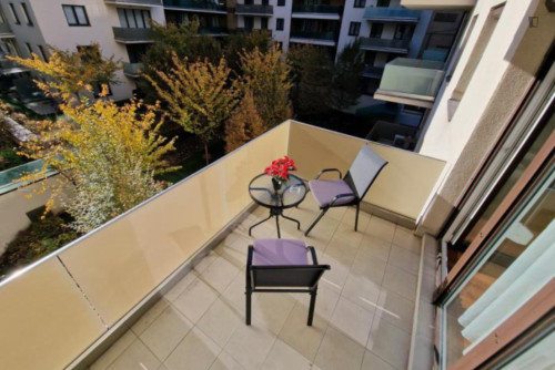FULLY EQUIPPED, JUST MOVE IN AND RELAX! - Gallery - 7