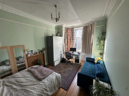 Room walkable to castle