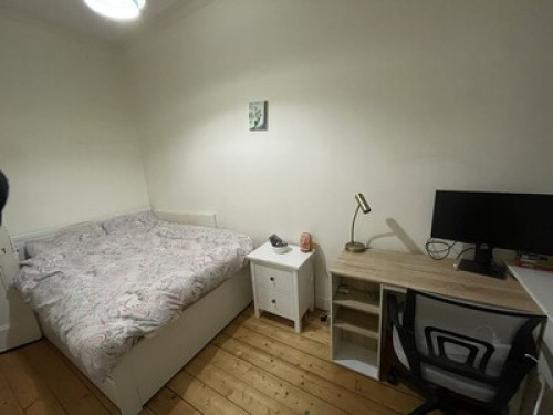 Room walkable to castle  - Gallery -  5