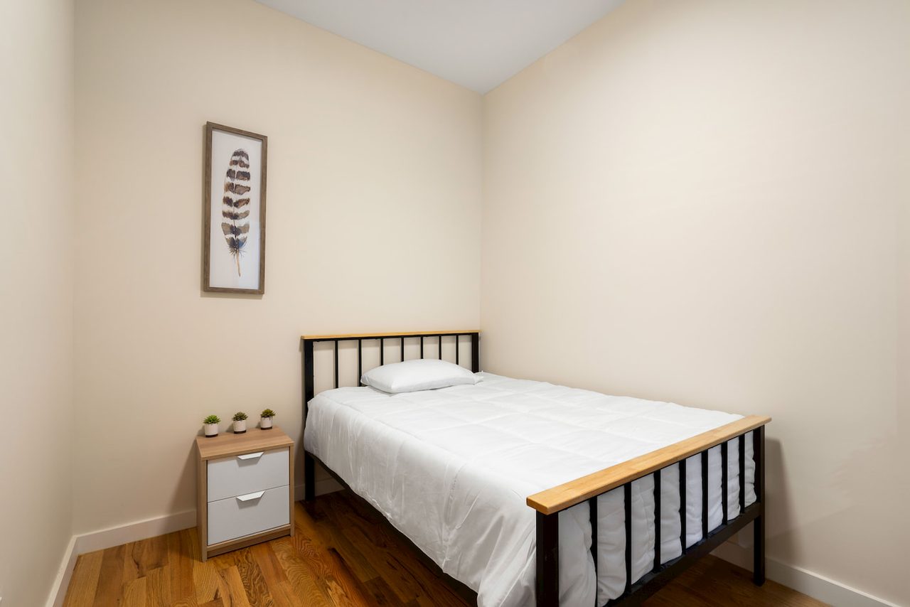 Brand Private ROOM In Bedford-Stuyvesant: Bedford-Stuyvesant - Brand Private ROOM In Bedford-Stuyves - 7