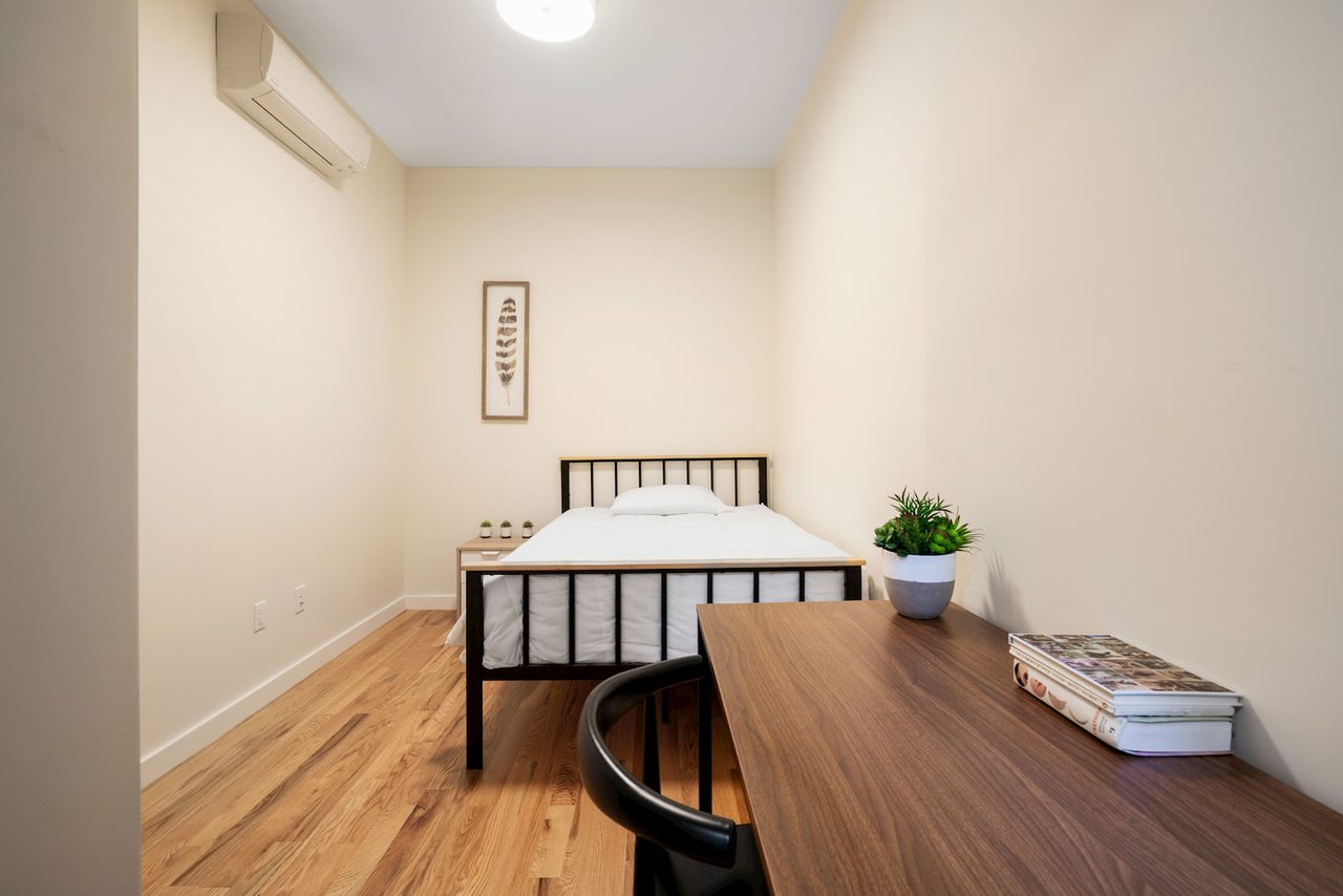 Brand Private ROOM In Bedford-Stuyvesant: Bedford-Stuyvesant - Brand Private ROOM In Bedford-Stuyves - 7