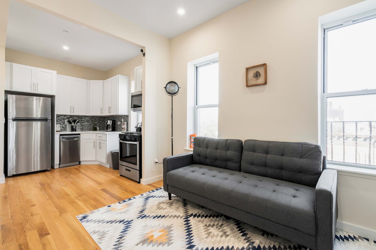 Brand Private ROOM In Bedford-Stuyvesant: Bedford-Stuyvesant - Brand Private ROOM In Bedford-Stuyves - 4