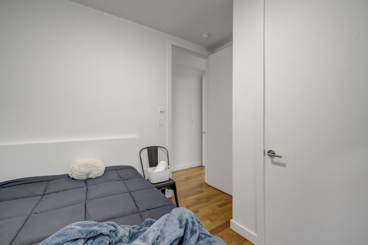  Eclectic ROOM At The Woodbine House: Flushing - Eclectic ROOM At The Woodbine House  -  Eclectic ROOM at The Woodbine House: Flushing  - Gallery -  7