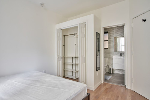 Amazing Private ROOM with Bathroom in Manhattan: Hells Kitchen - Gallery - 20