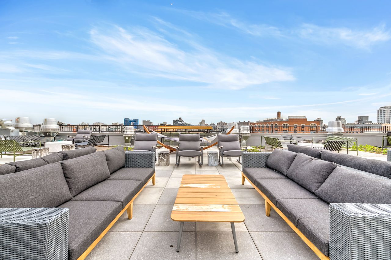  Absolutely Private ROOM In Williamsburg: Williamsburg - Absolutely Private ROOM In Williamsburg  -  Absolutely Private ROOM in Williamsburg: Williamsburg  - Gallery -  10