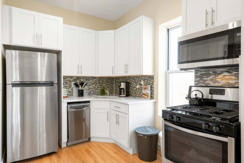 Cute Private ROOM with Bathroom in Bedford-Stuyvesant: Bedford-Stuyvesant  - Gallery -  3