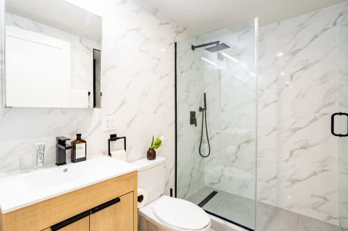 Trendy ROOM at The Central Park Manhattan House: Upper West Side