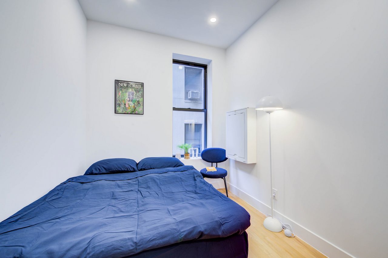Adorable ROOM At The Central Park Manhattan House: Upper West Side - Adorable ROOM At The Central Pa - 5