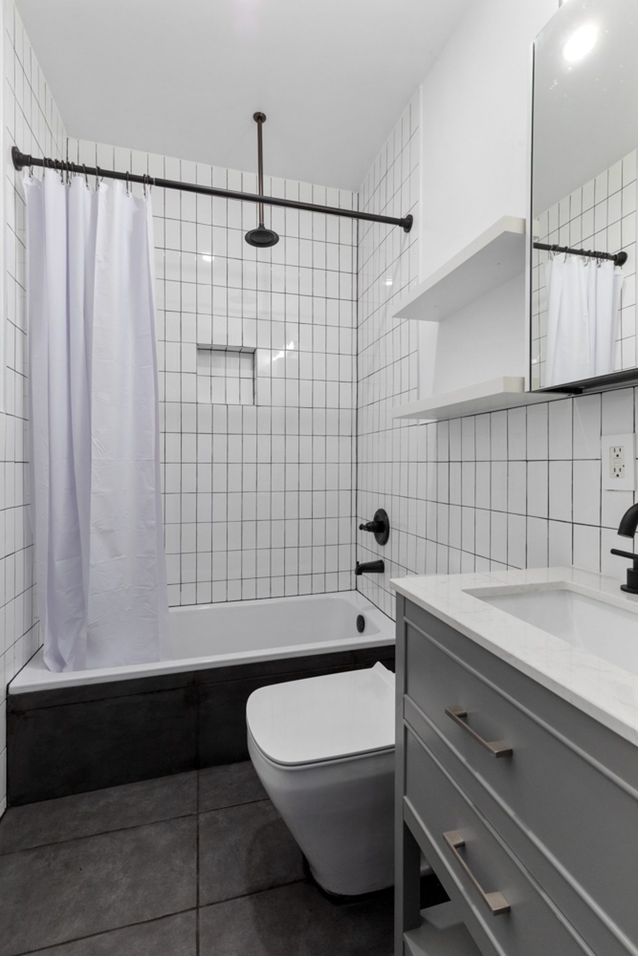 Adorable ROOM At The Monroe House: Bedford-Stuyvesant - Adorable ROOM At The Monroe House - Adorable ROOM at The Monroe House: Bedford-Stuyvesant - Gallery - 7