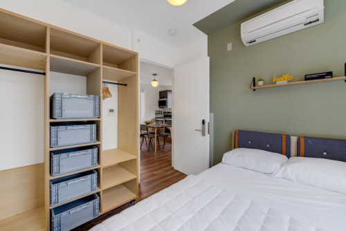 Stylish Private ROOM in Williamsburg: Williamsburg - Gallery - 2