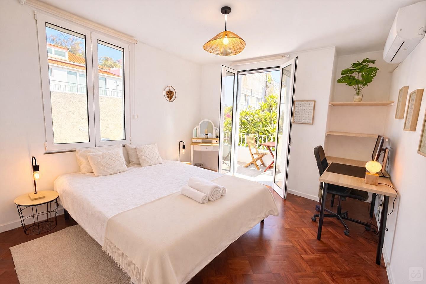 Private Double Room With Sea View Balcony - 4