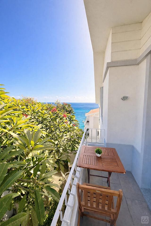 Private Double Room With Sea View Balcony - 5
