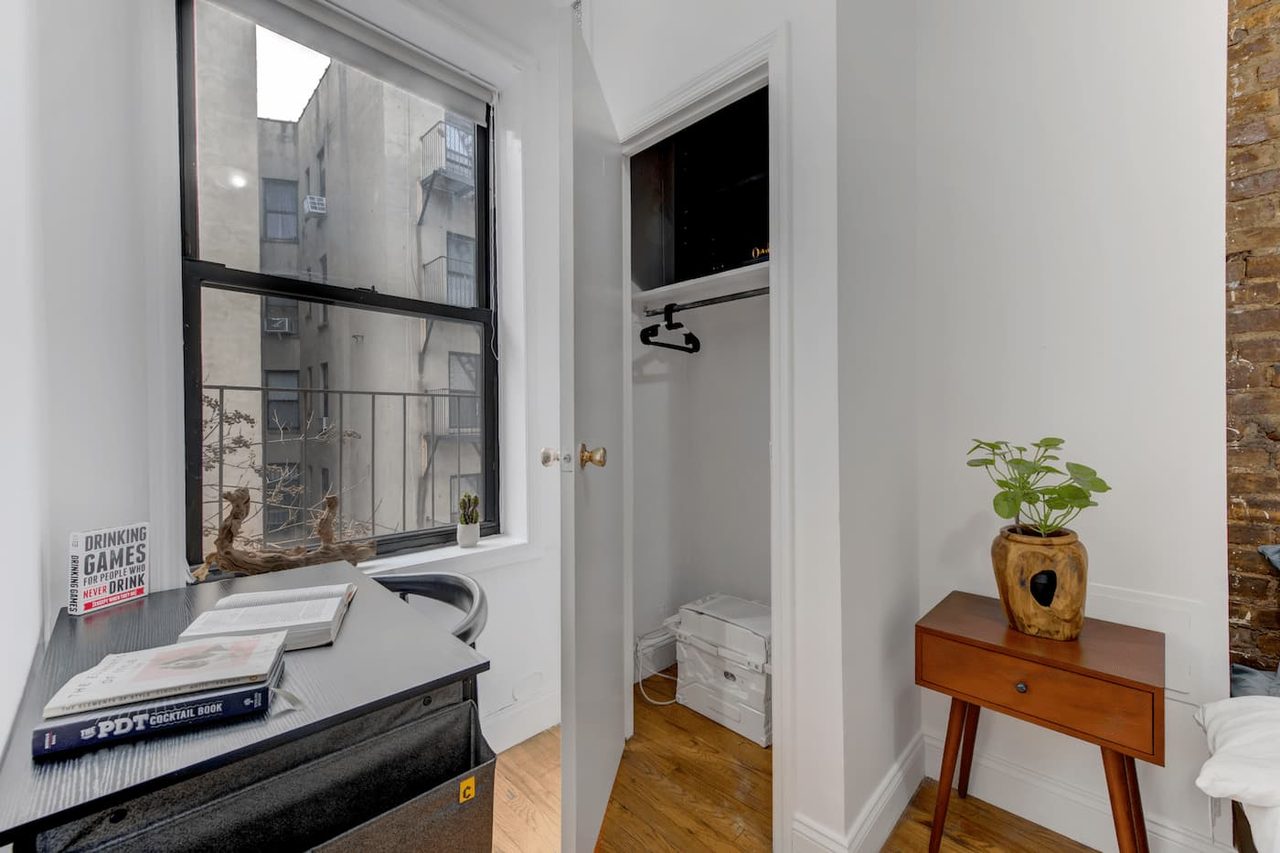 Amazing ROOM At The Lexington House: East Harlem - Amazing ROOM At The Lexington House - 6