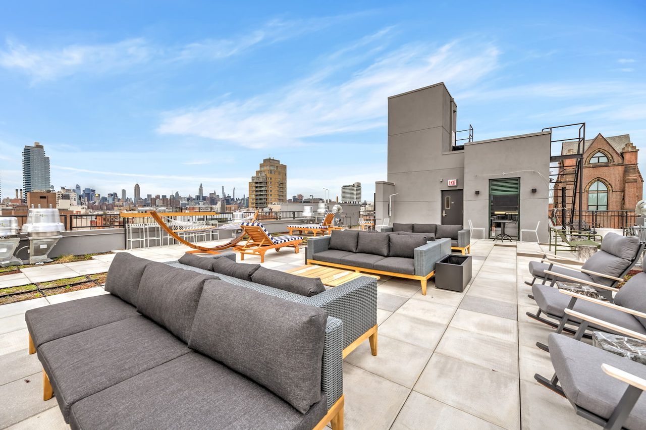 Absolutely Private ROOM In Williamsburg: Williamsburg - Absolutely Private ROOM In Williamsburg - Absolutely Private ROOM in Williamsburg: Williamsburg - Gallery - 14