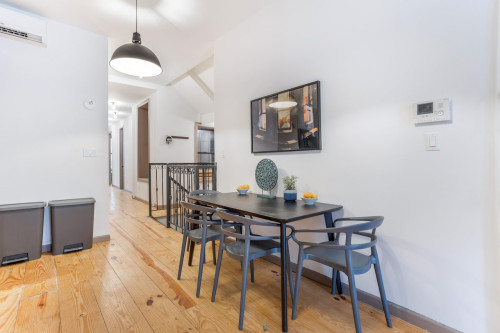 Functional ROOM at The Upper Manhattan House: Harlem - Gallery - 39