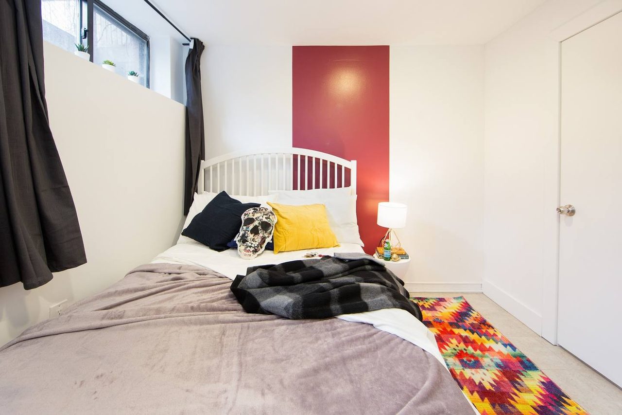  Cute Private ROOM In Fort Greene: Fort Greene - Cute Private ROOM In Fort Greene  -  Cute Private ROOM in Fort Greene: Fort Greene  - Gallery -  1