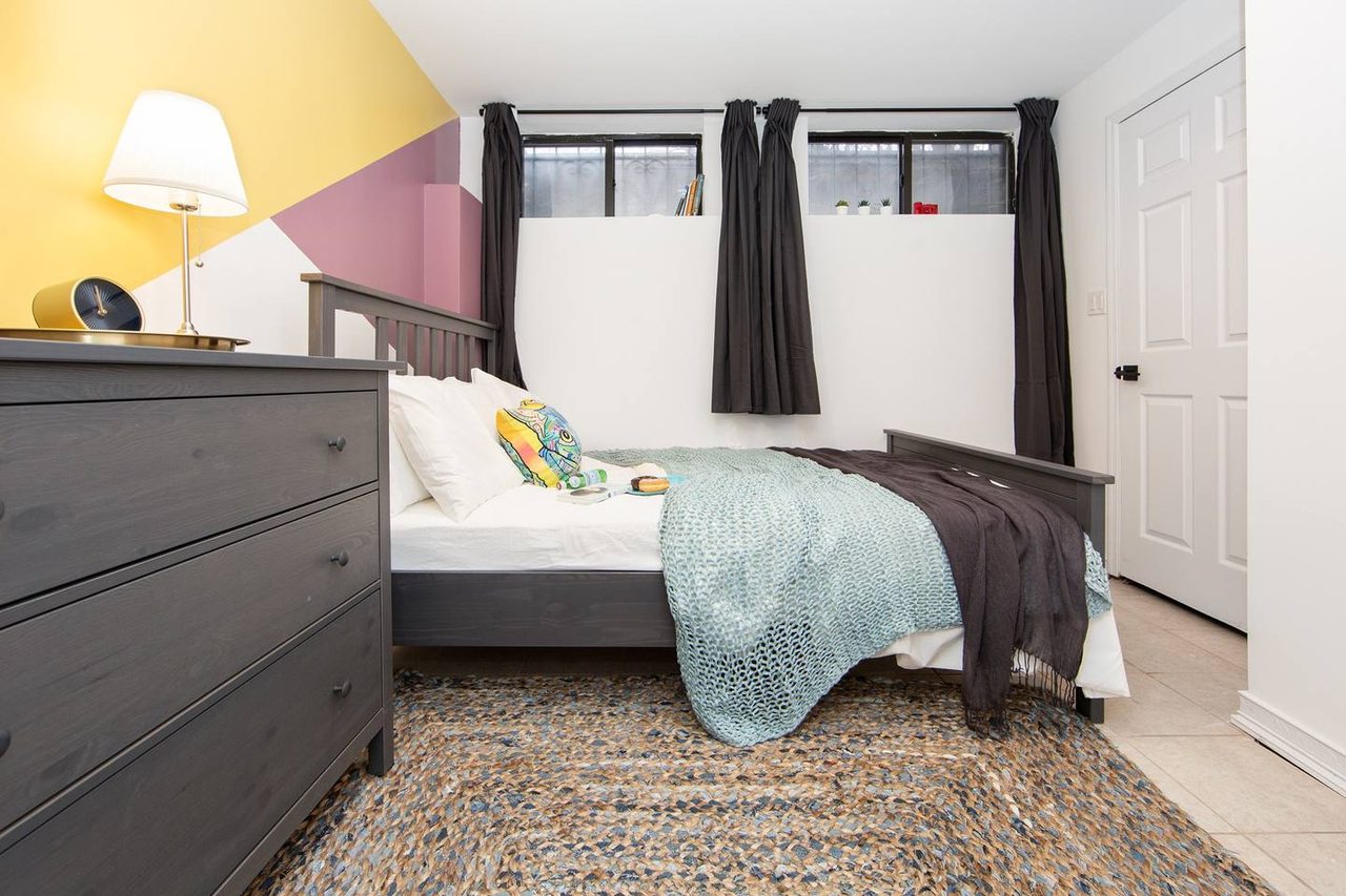  Nice Private ROOM In Fort Greene: Fort Greene - Nice Private ROOM In Fort Greene  -  Nice Private ROOM in Fort Greene: Fort Greene  - Gallery -  8