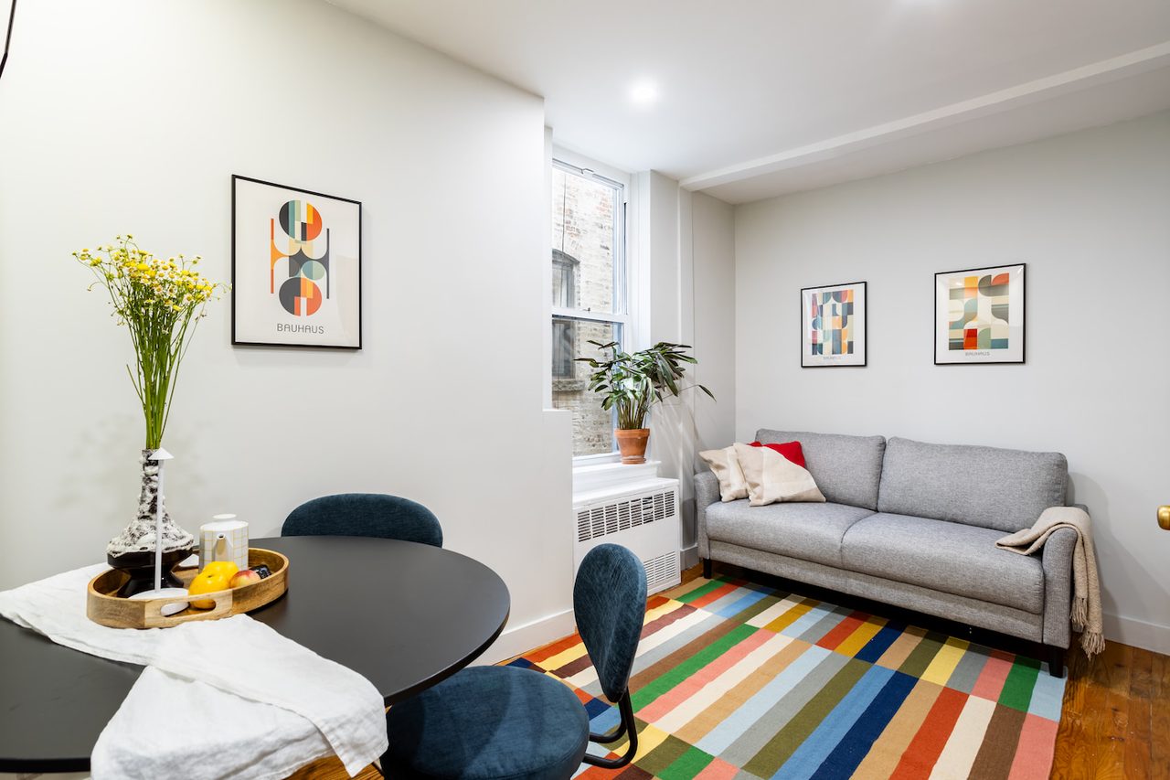 Adorable ROOM At The Lenox House: Harlem - Adorable ROOM At The Lenox House - Adorable ROOM at The Lenox House: Harlem - Gallery - 12