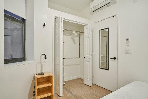 Nice Private ROOM in Manhattan: Hells Kitchen - Gallery - 24