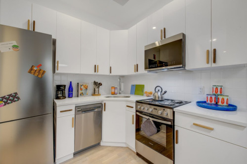 Chic ROOM at The Maison Suydam: Bushwick  - Gallery -  5