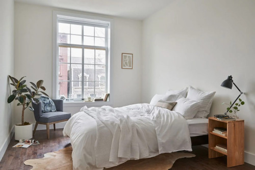 Chic ROOM at The Grand House: Clinton Hill - Gallery - 33