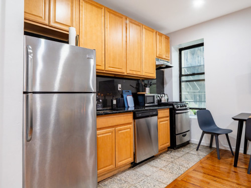 Modern ROOM at The Central Park West: Upper West Side