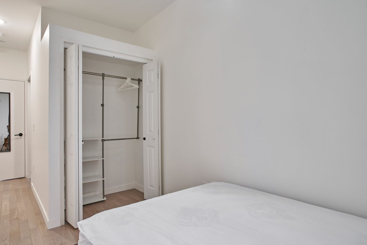 Brand Private ROOM With Bathroom In Manhattan: Hells Kitchen - Brand Private ROOM With Bathroom In M - 3