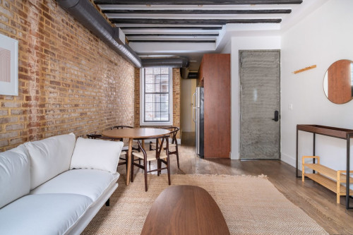Chic ROOM at The Clark House: Harlem - Gallery - 22