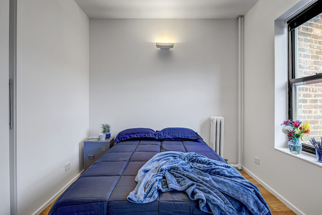 Cute ROOM At The Atlantic House: Bedford-Stuyvesant - Cute ROOM At The Atlantic House - Cute ROOM at The Atlantic House: Bedford-Stuyvesant - Gallery - 6