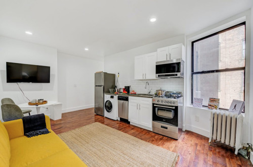 Spacious ROOM at The Kensington House: Kensington