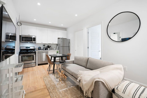 Cozy Private ROOM in Greenpoint: Greenpoint - Gallery - 19
