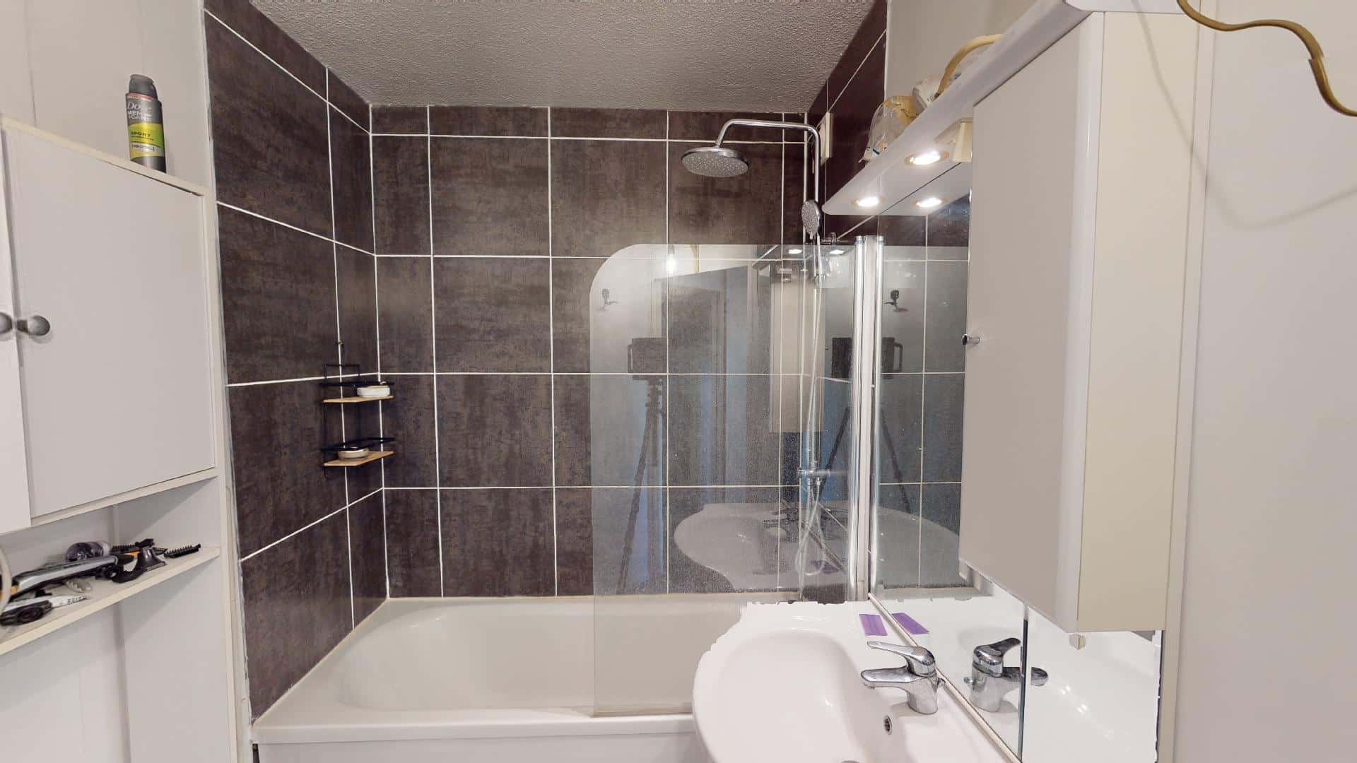  Room  -  Room in Allée de la Colline, Grenoble for 104 m² with 4 bedrooms  - Gallery -  2