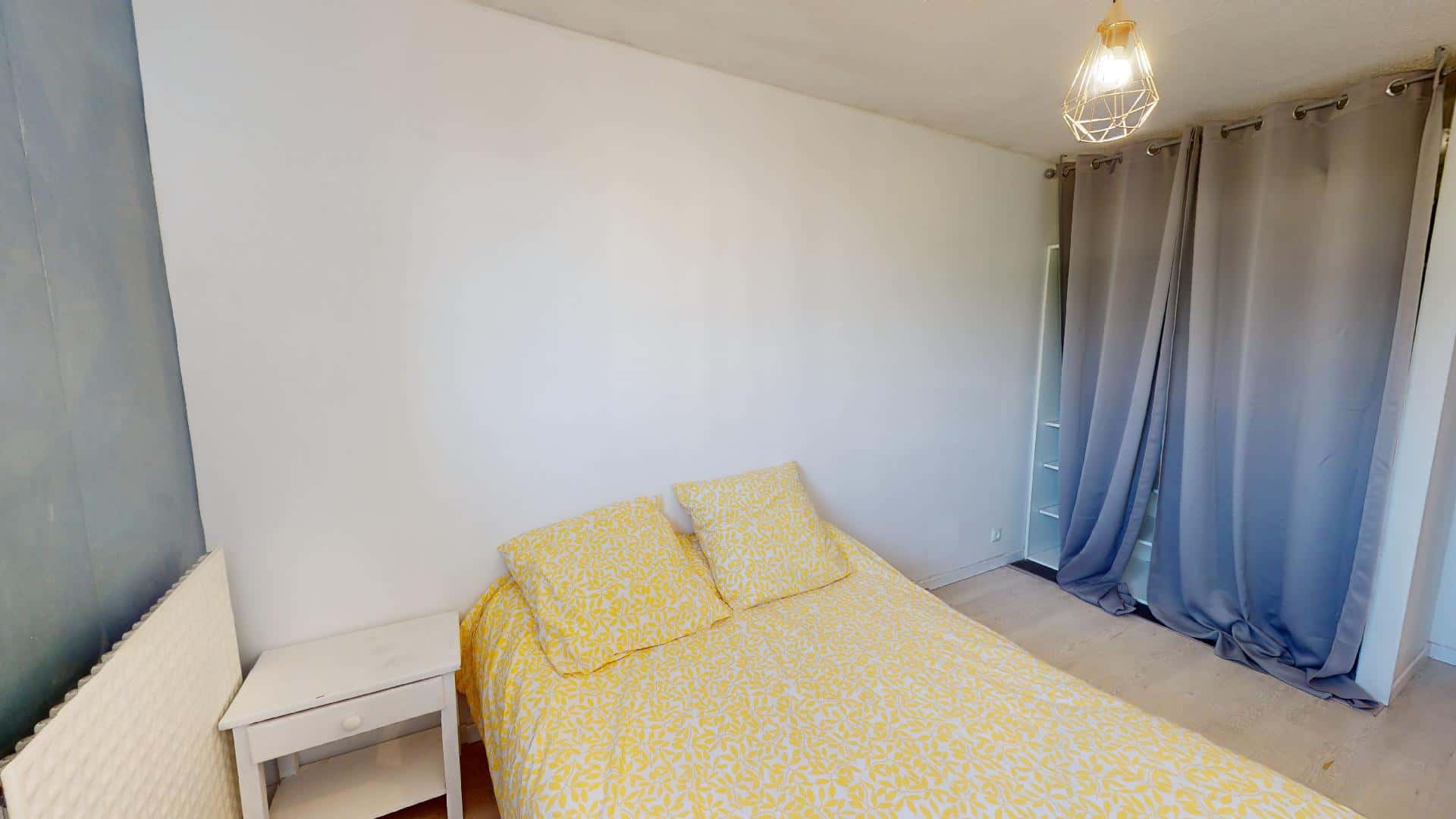  Room  -  Room in Allée de la Colline, Grenoble for 104 m² with 4 bedrooms  - Gallery -  5