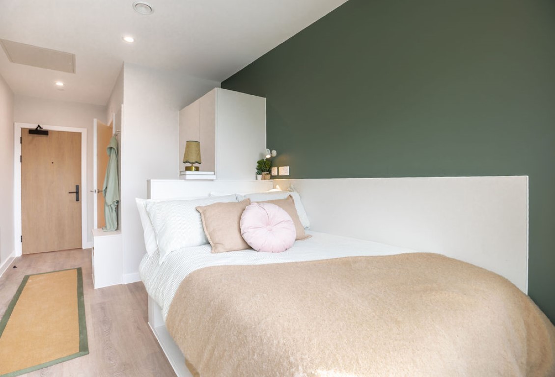 Classic Ensuite - Haüs - Gallery - 1