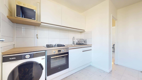 Room in Rue Claude Kogan, Grenoble for 110 m² with 6 bedrooms