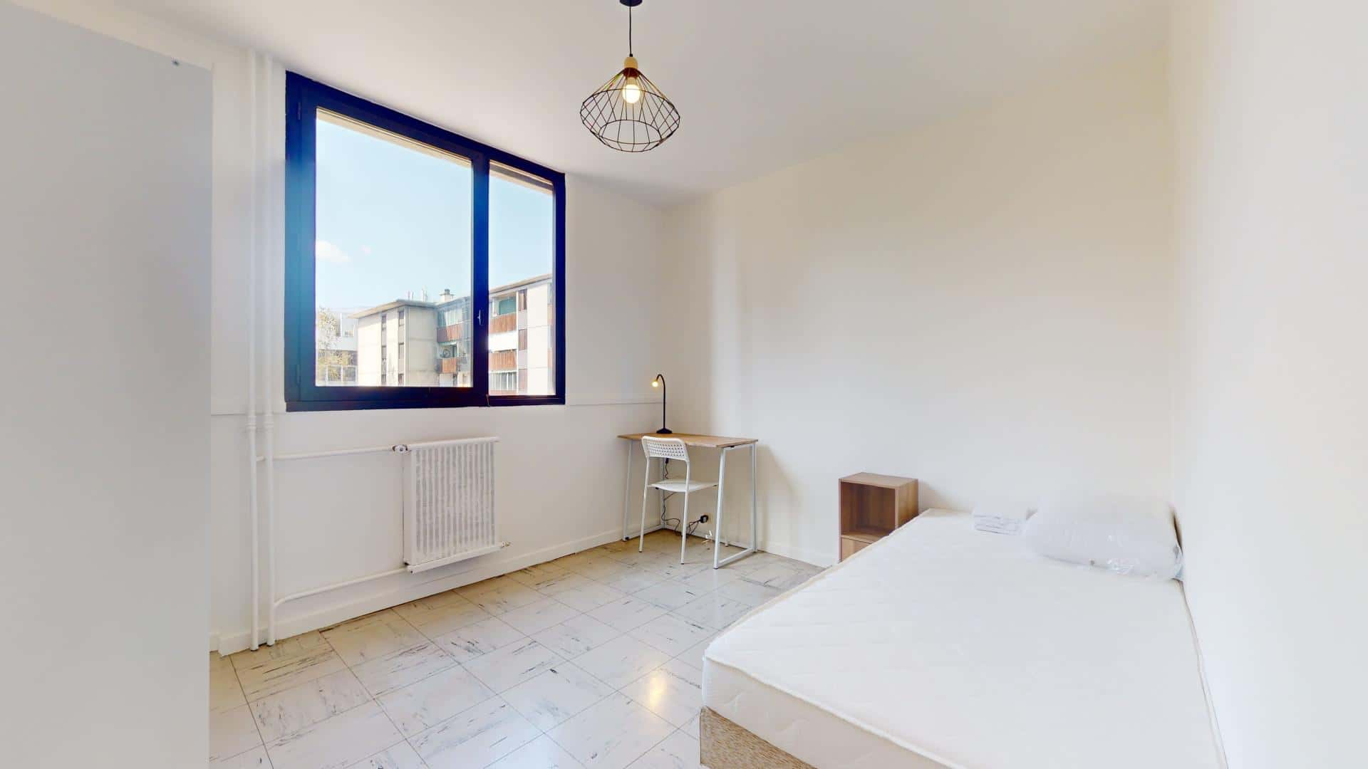 Room - Room in Rue Claude Kogan, Grenoble for 110 m² with 6 bedrooms - Gallery - 7